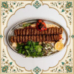 کوبیده مخصوص با نان داغ